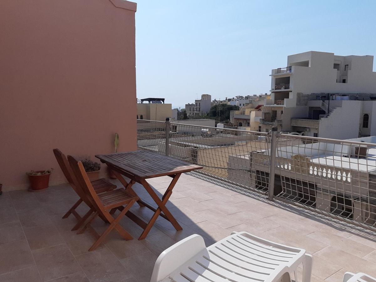 Tal-Marga B&B Qala Exterior photo